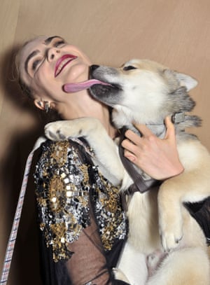 Mwah! Air-kissing is so 2015.