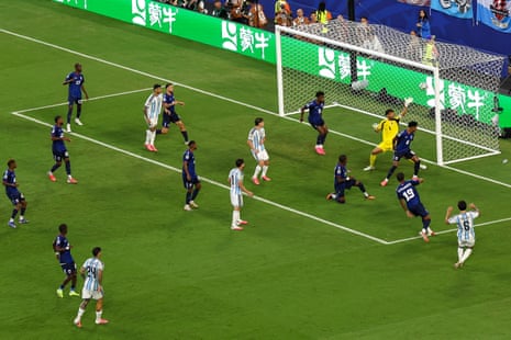 Lisandro Martinez of Argentina scores his team’s second goal