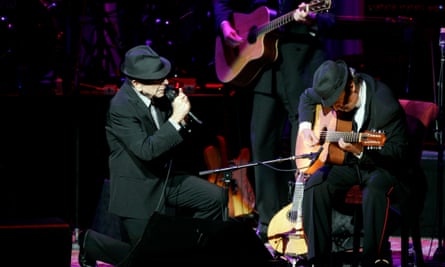 Leonard Cohen performing in 2009 in Los Angeles