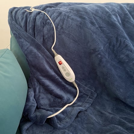 Dunelm Fleece Electric Throw