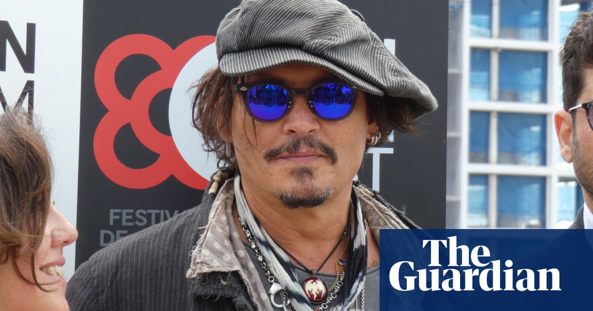 Spanish female film-makers protest lifetime achievement award for Johnny Depp