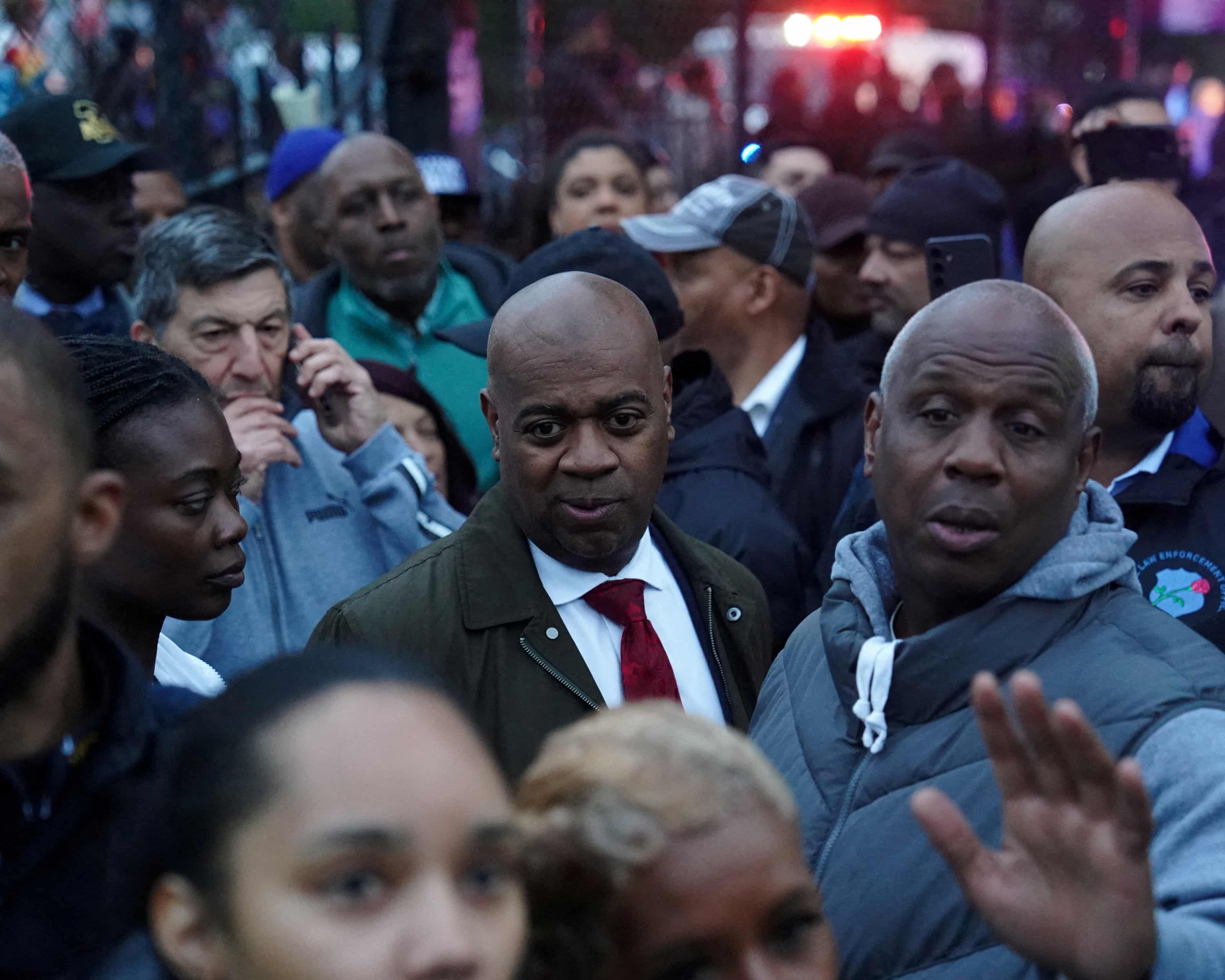 Trump officials ‘created confrontation’ that led to arrest of Newark mayor (theguardian.com)