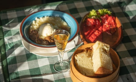 A kafana meal with a rakia in SFRJ Kafana.