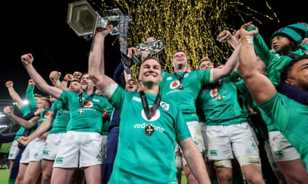 Johnny Sexton lifts the Six Nations after their grand slam win