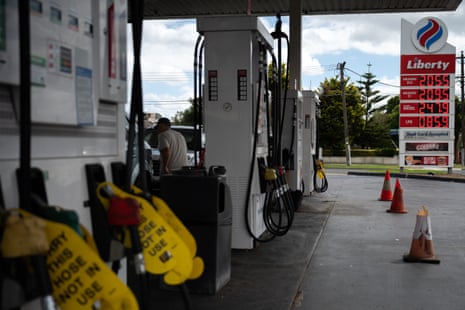 Australia news live: hybrid car sales rev up as buyers steer away from petrol; fifth Iranian football player flies out despite asylum offer