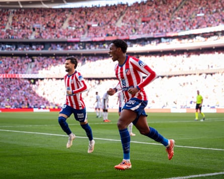 Alex Baena and Jonathan David celebrate during the Madrid derby