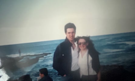 BM Carroll dan pacarnya – sekarang suami – di Sydney pada pertengahan 1990-an