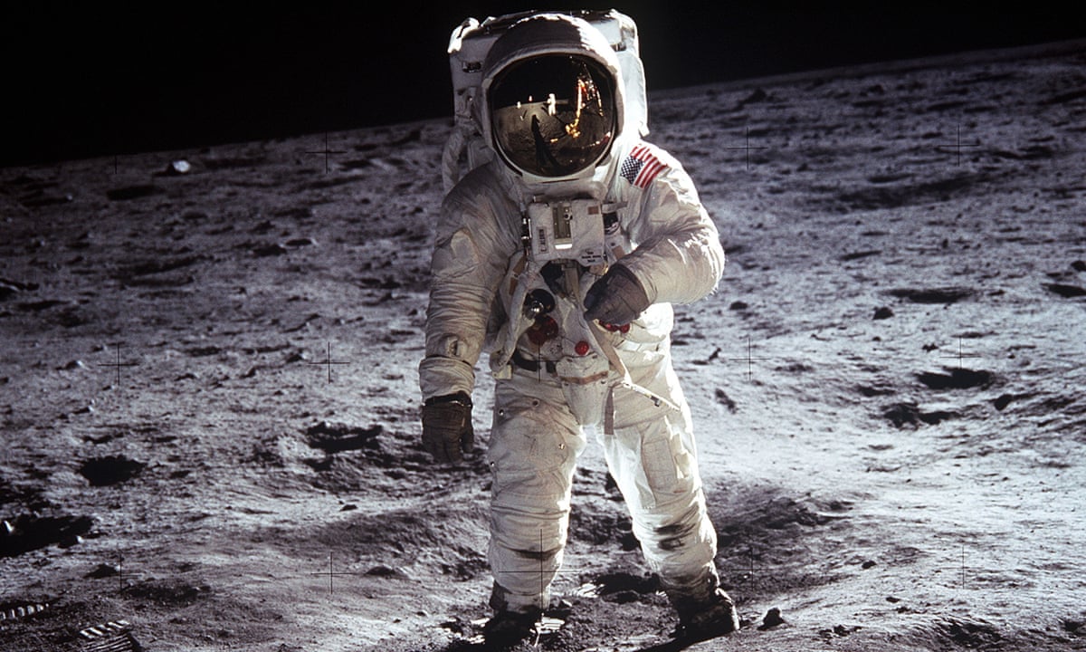 Who Lives On The Moon? Apollo Astronaut Reveals Photos From The Other Side Of The Moon!