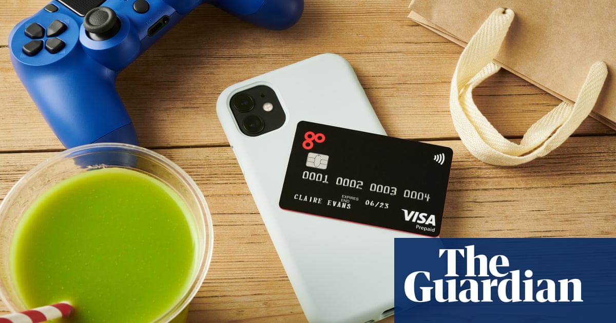 What are the best debit cards for your kids to spend safely?