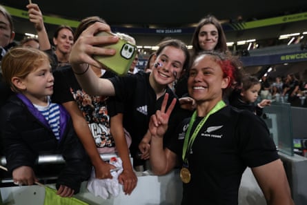 Ruby Tui poses for a selfie with fans after the Black Ferns’ 2021 Rugby World Cup final win against England