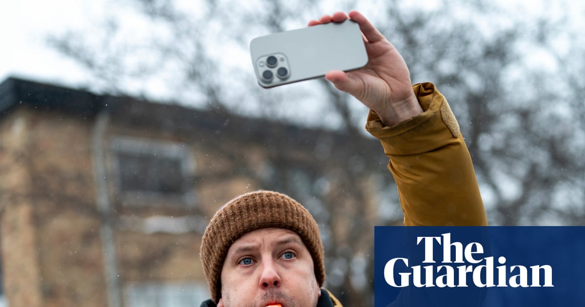 Minneapolis ICE observers keep showing up despite risk of arrest and violence