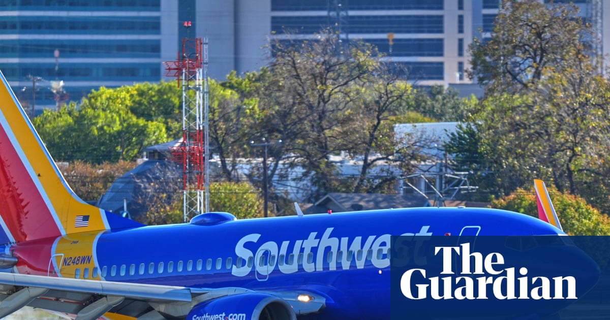 US waives $11m fine for Southwest Airlines over 2022 holiday meltdown