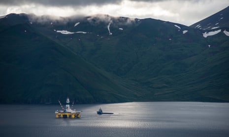 Shell ’s drilling rig Polar Pioneer, shown here in a bay in Unalaska’s Dutch Harbor, Alaska, had been unable to sink wells deep enough to hit oil until the safety vessel was in place.