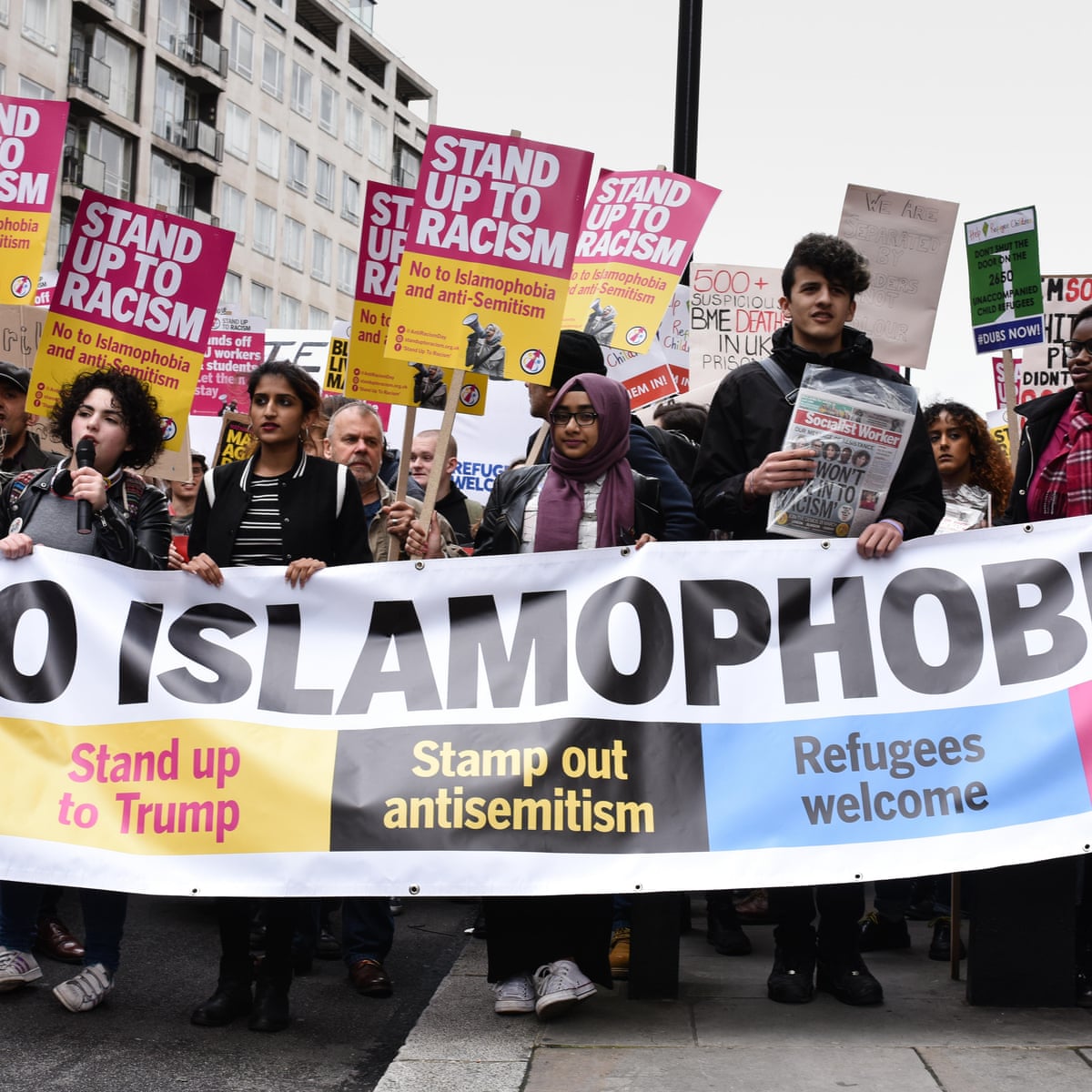 Third of Britons believe Islam threatens British way of life, says report | Islam | The Guardian