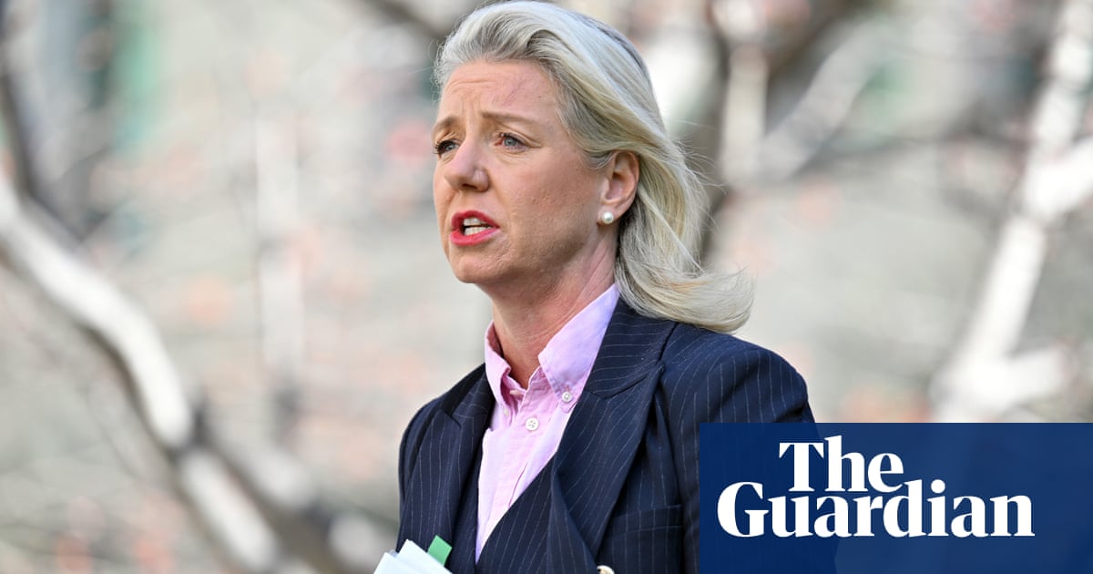 Dutton Admits Requesting Flights from Rinehart