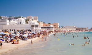 Late Rooms And Super Break Collapse Hits Holidaymakers