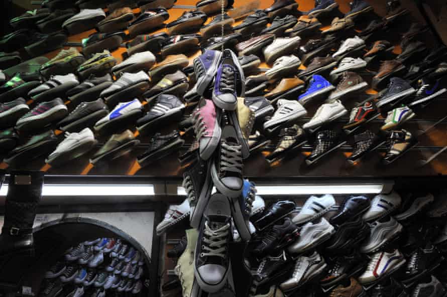 Counterfeit shoes for sale in Istanbul.