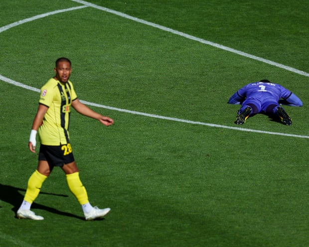 Goalkeeper’s Howler Leads to Coach’s Resignation After A-League Rout Goalkeeper’s Howler Leads to Coach’s Resignation After A-League Rout