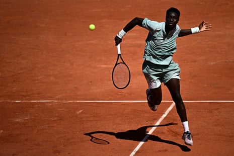 Moise Kouame hits a backhand