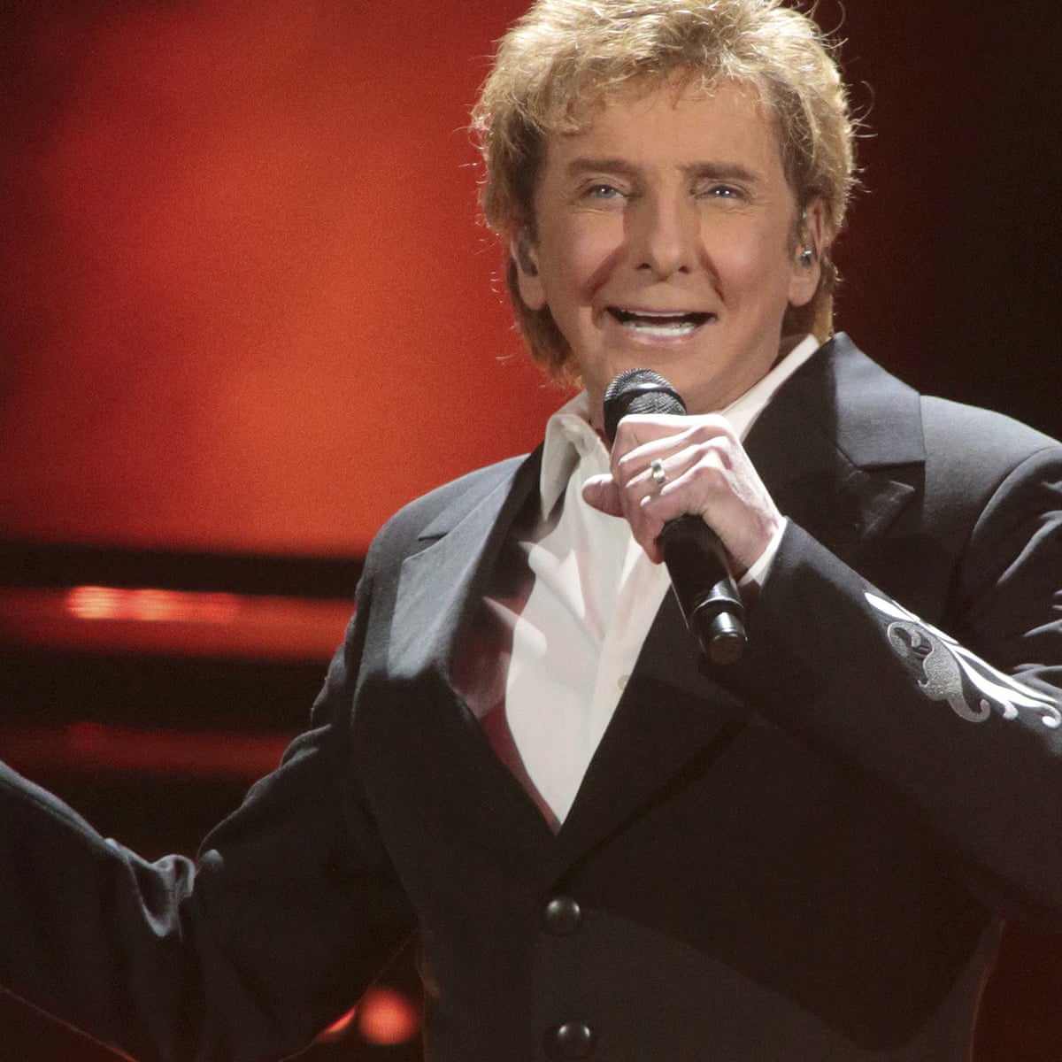 Barry Manilow Reveals He Is Gay Barry Manilow The Guardian Barry Manilow Reveals He Is Gay Barry Manilow The Guardian