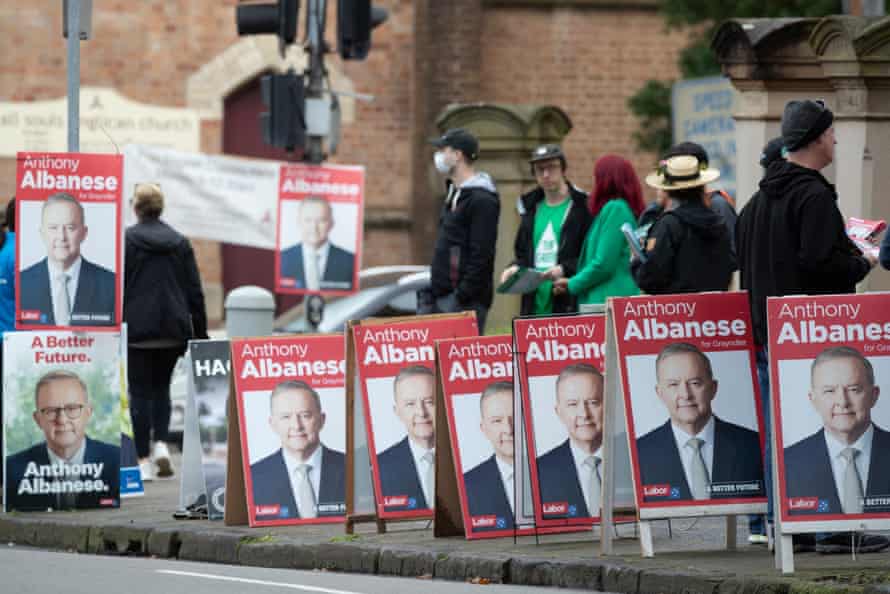 Australia federal election 2022 live: court orders misleading signs can be removed as Morrison and Albanese cast their votes | Australian election 2022 7 pic
