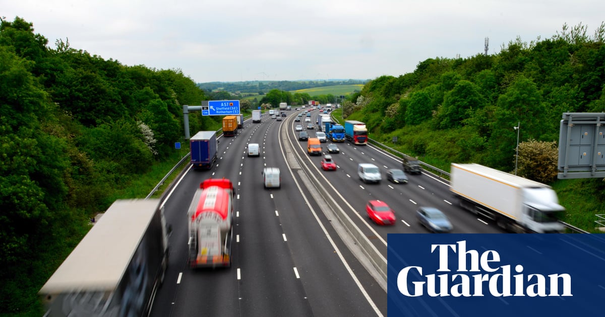 UK ministers urged to release ‘withheld’ safety reports on smart motorways