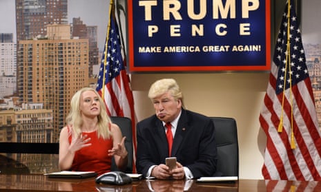 Kate McKinnon as Kellyanne Conway and Alec Baldwin as Donald Trump on the US TV series Saturday Night Live.