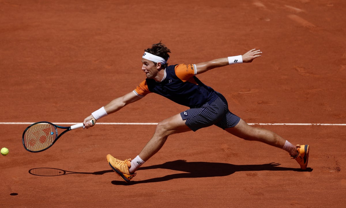 French open 2023: jabeur through, rune and ruud in fourth-round action –  live