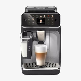 Philips LatteGo 5500 coffee machine.