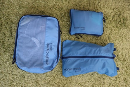 A photo of a set of eagle creek essentials packing cubes