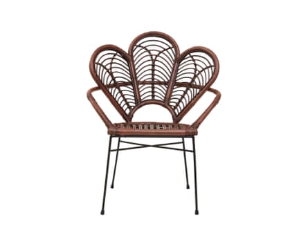 Rattan chair with petal design back