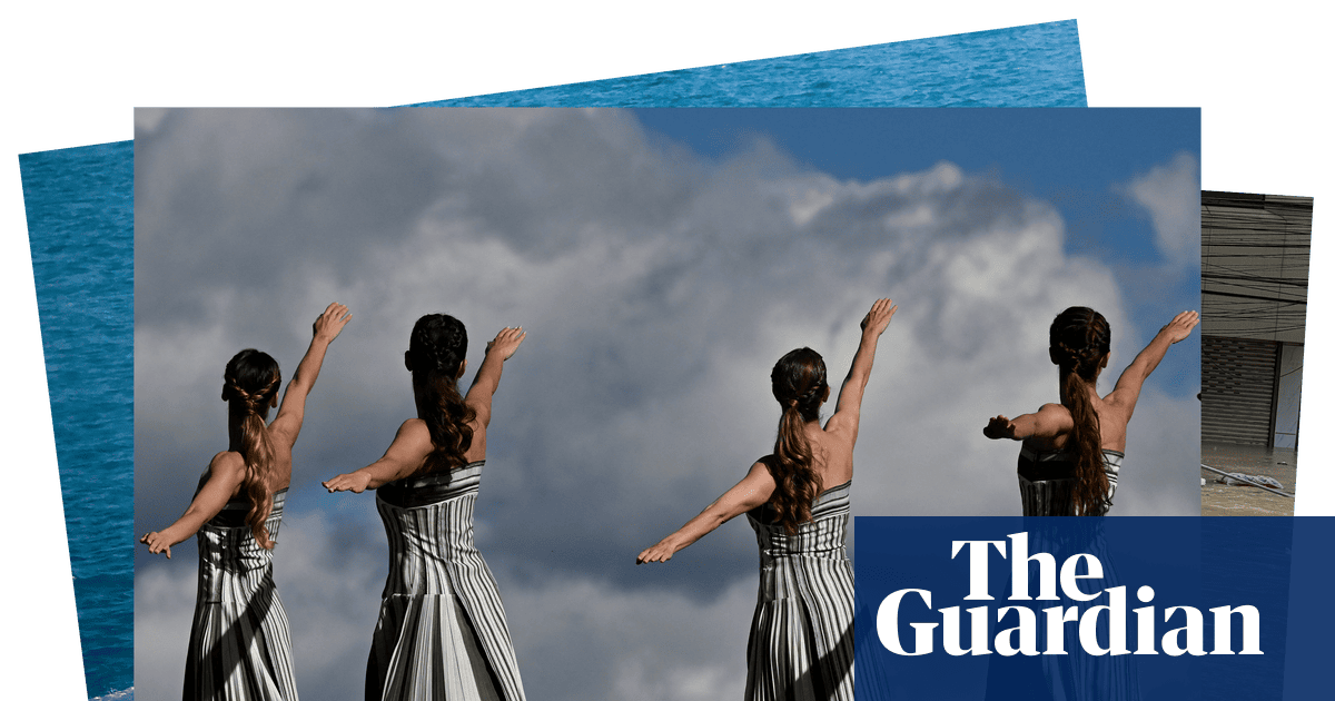 An Olympic warm-up, burqa outrage and aerial antics: photos of the day – Monday