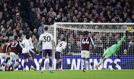Morgan Rogers scores Aston Villa's second goal