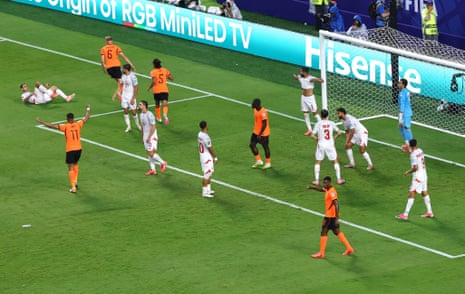 Jan Paul van Hecke scores a fine header for Netherlands.