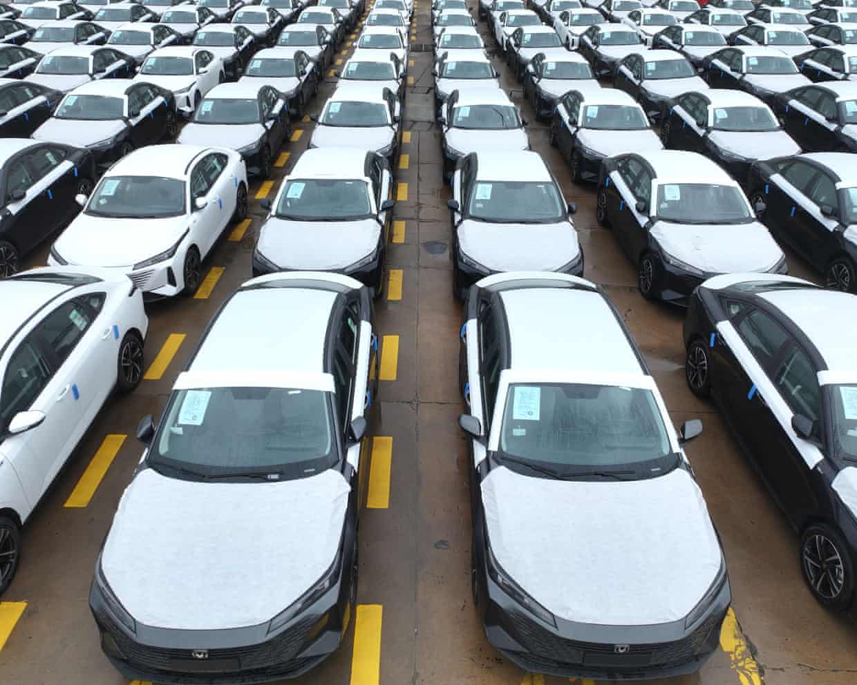 China economy grows 4.3 percent, among lowest on record