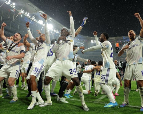 Aston Villa players celebrate after victory over Freiburg in the Europa League final