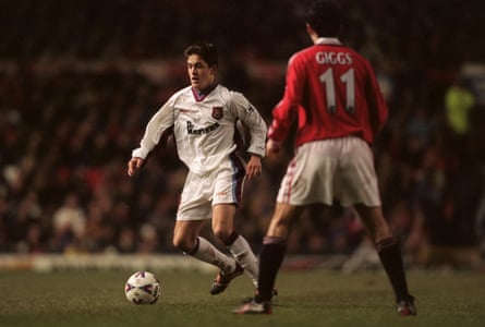 Joe Cole on his Premier League debut at Old Trafford in January 1999.