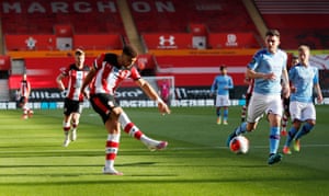 Southampton’s Che Adams shoots at goal.