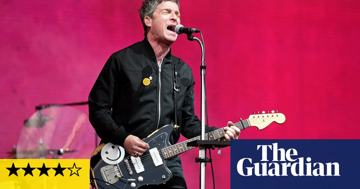Noel Gallagher review – a Glastonbury singalong for the ages