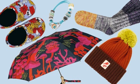 Accessory gift ideas for travellers