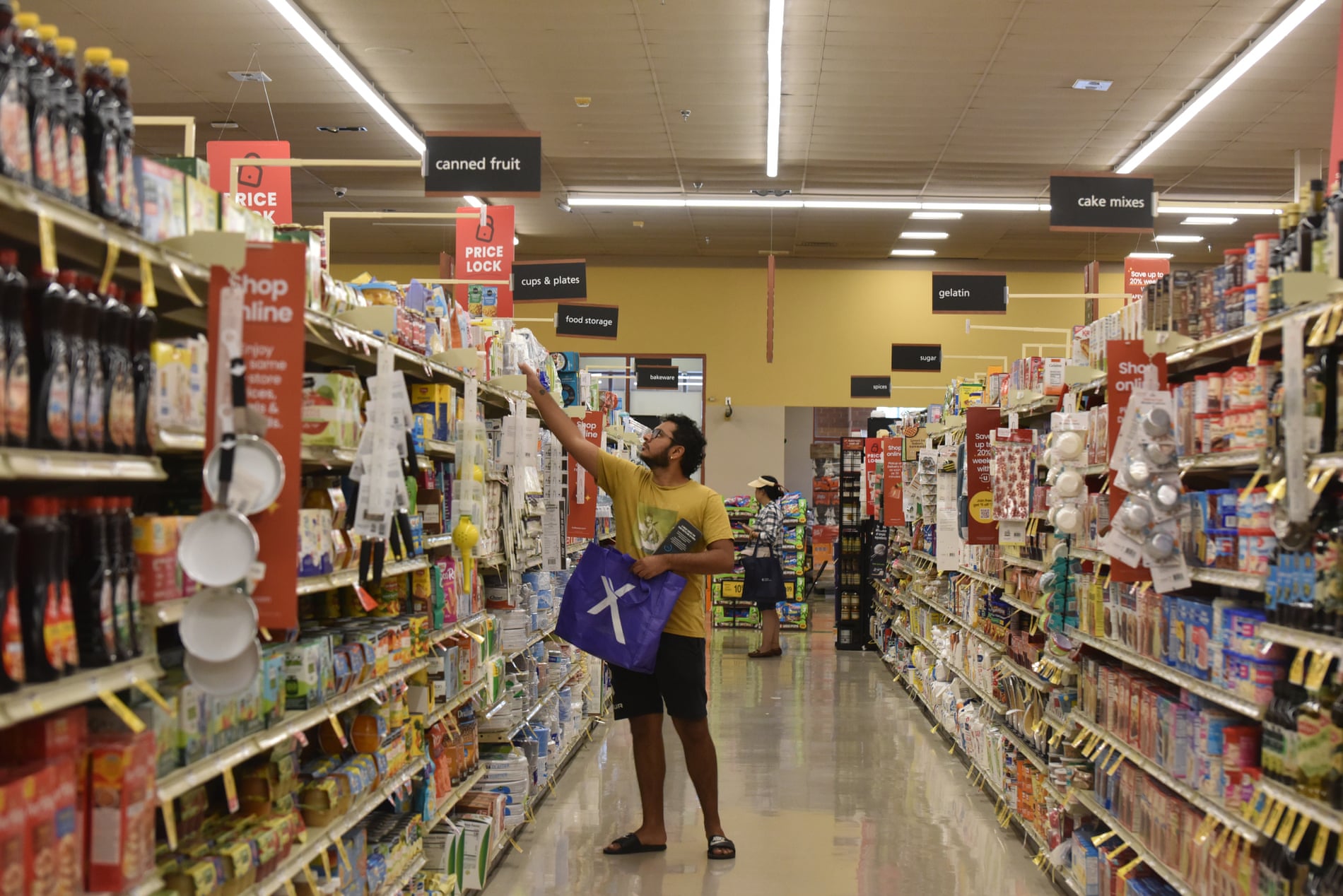 Inflation rising as consumers pay tarrifs