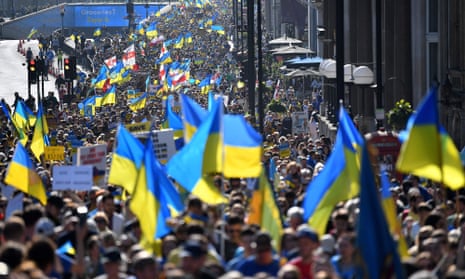 Demonstrators wave Ukrainian flags