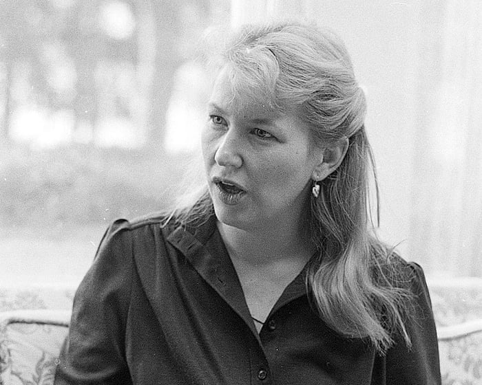 Annie Dillard, Pulitzer prize-winning author of nonfiction and nature essays, dies aged 81
