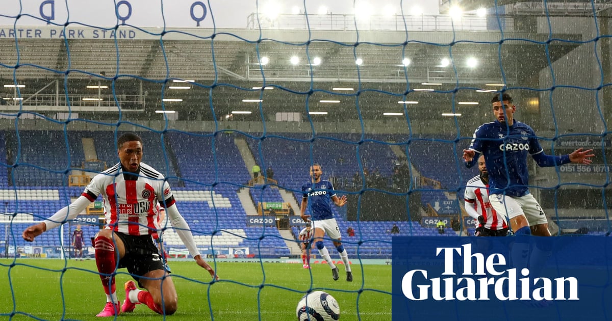 Sheffield United’s Daniel Jebbison pounces early to deepen Everton woes