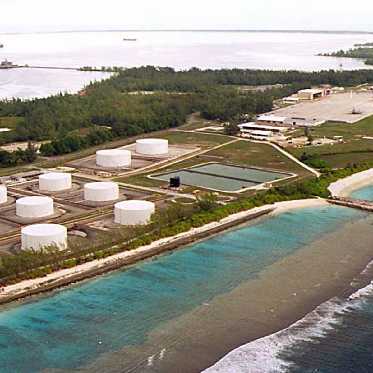 UK suffers crushing defeat in UN vote on Chagos Islands | Chagos Islands | The Guardian