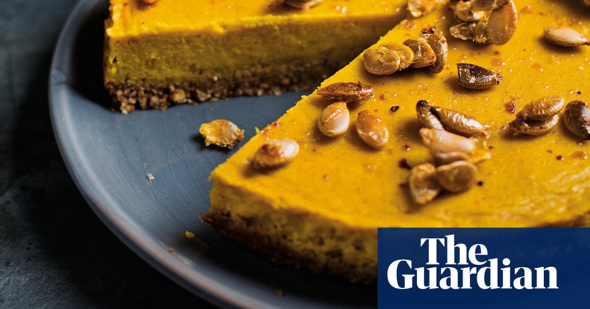 How to use up Halloween pumpkin skin in a maple syrup pie