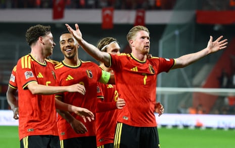 Kevin De Bruyne, da Bélgica, comemora o segundo gol.