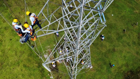 The apprentices get to work on a power line.