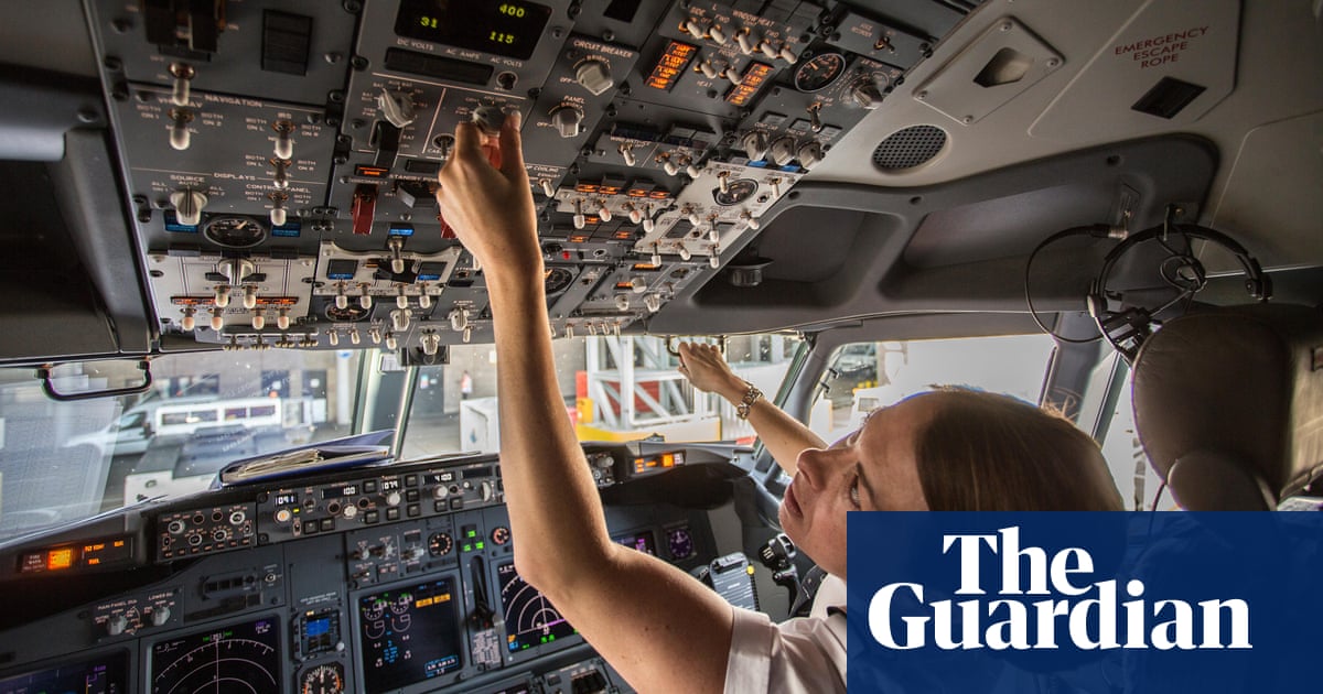 Good landings with a woman in the cockpit | Brief letters