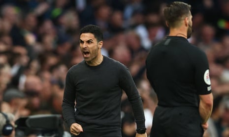 Mikel Arteta shows his anger during Arsenal's defeat to Tottenham